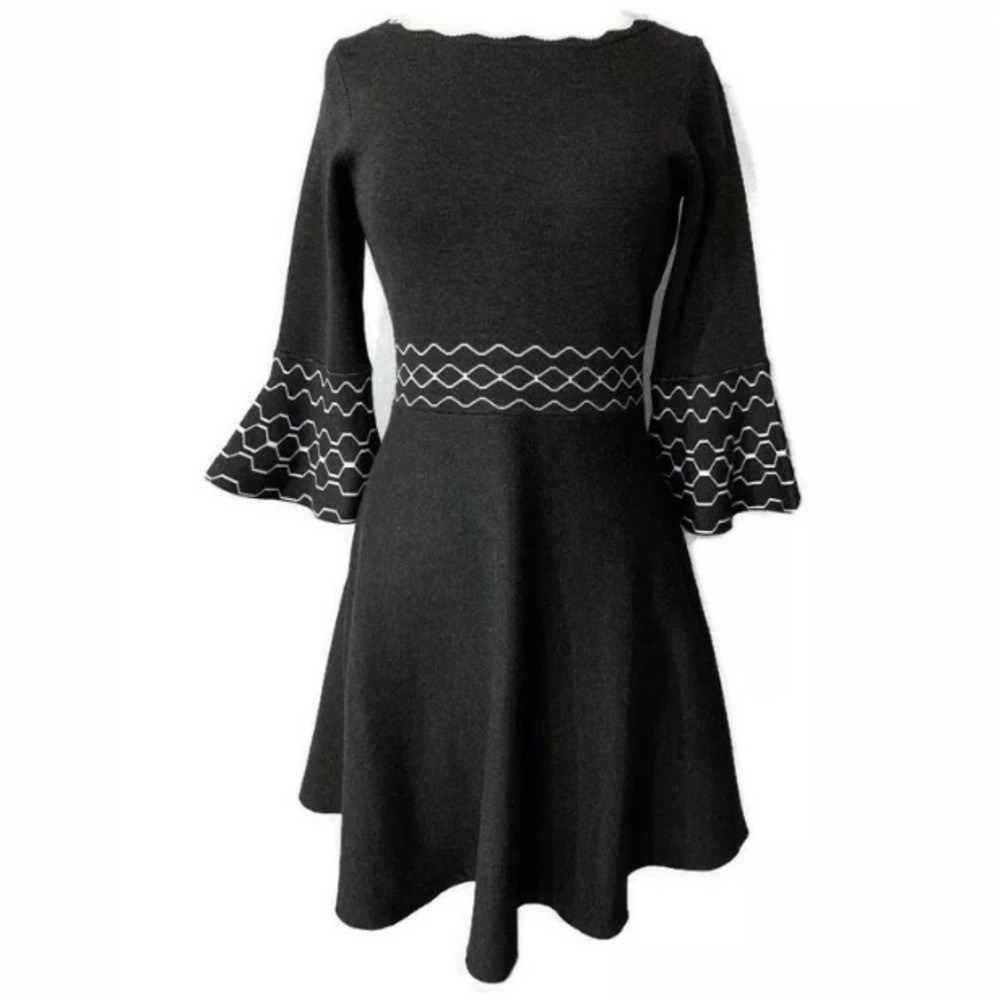 Gabby Skye Gray Fit and Flare Bell Sleeve Sweater Dress Scalloped Neck Size M